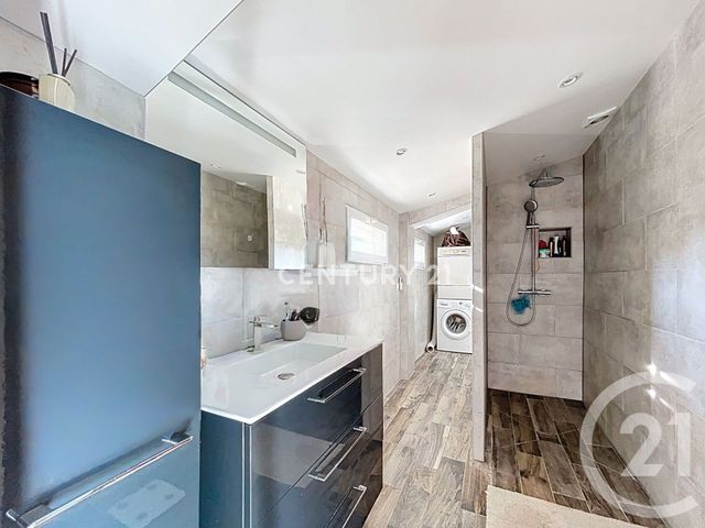 Appartement F3 &agrave; vendre - 4 pi&egrave;ces - 102,24 m2 - Aubagne - 13 - PROVENCE-ALPES-COTE-D-AZUR