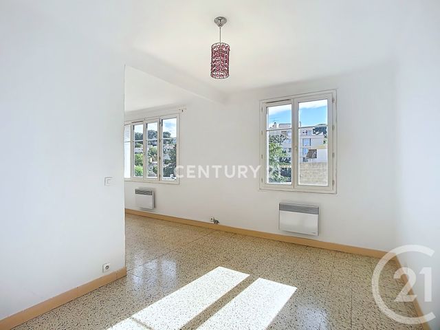 Appartement F3 &agrave; vendre - 4 pi&egrave;ces - 72,67 m2 - Aubagne - 13 - PROVENCE-ALPES-COTE-D-AZUR
