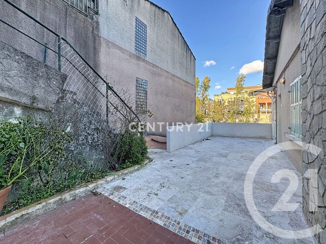 Appartement T4 &agrave; louer - 4 pi&egrave;ces - 90,82 m2 - Aubagne - 13 - PROVENCE-ALPES-COTE-D-AZUR