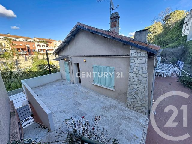 Appartement T4 &agrave; louer - 4 pi&egrave;ces - 90,82 m2 - Aubagne - 13 - PROVENCE-ALPES-COTE-D-AZUR