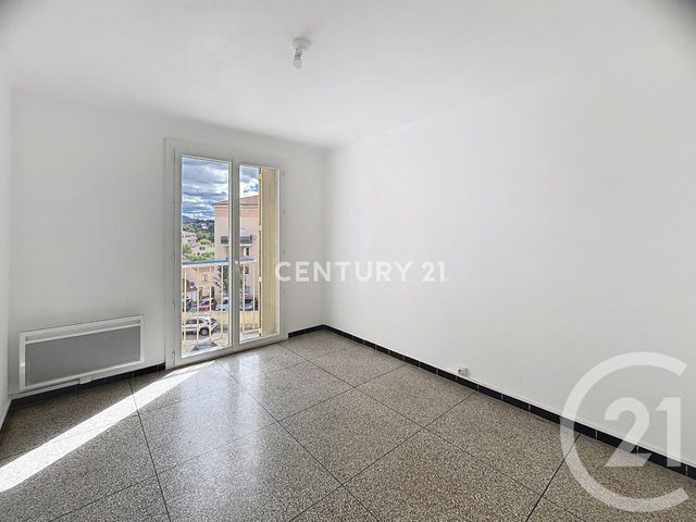 Appartement a louer aubagne - 3 pièce(s) - 63.4 m2 - Surfyn