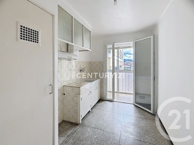 Appartement a louer aubagne - 3 pièce(s) - 63.4 m2 - Surfyn