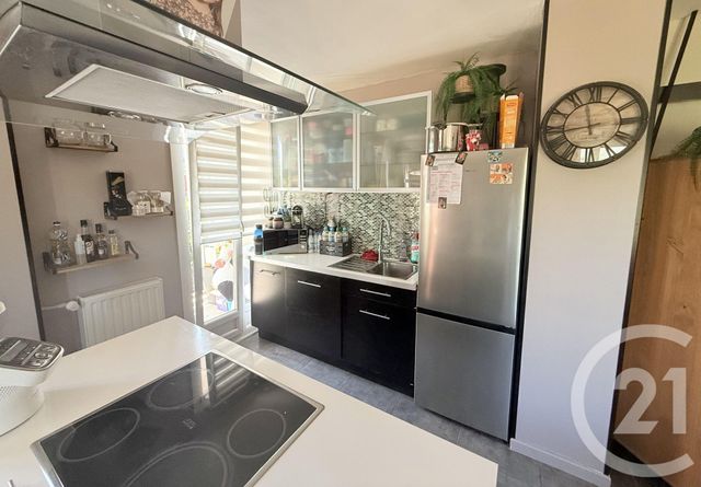 Appartement F3 à vendre - 4 pièces - 69,78 m2 - Aubagne - 13 - PROVENCE-ALPES-COTE-D-AZUR