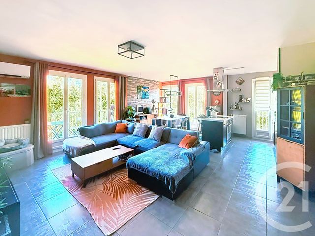 Appartement F3 &agrave; vendre - 4 pi&egrave;ces - 69,78 m2 - Aubagne - 13 - PROVENCE-ALPES-COTE-D-AZUR