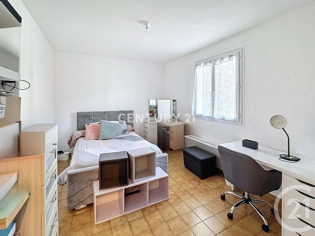 Appartement T2 à louer - 2 pièces - 62,70 m2 - Aubagne - 13 - PROVENCE-ALPES-COTE-D-AZUR