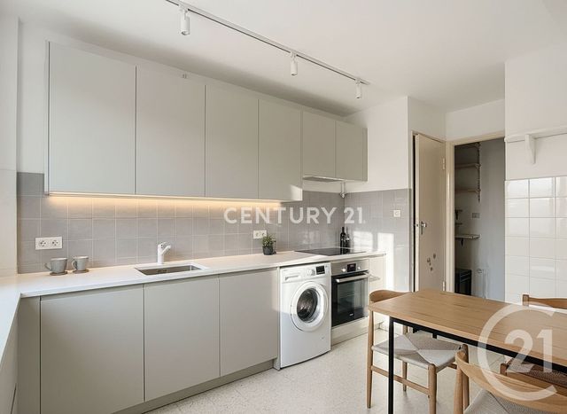 Appartement F4 &agrave; vendre - 4 pi&egrave;ces - 83,69 m2 - Aubagne - 13 - PROVENCE-ALPES-COTE-D-AZUR