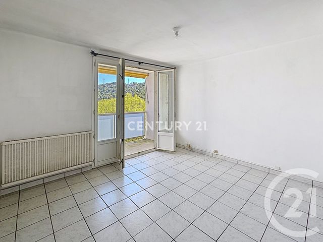 Appartement T3 &agrave; louer - 3 pi&egrave;ces - 59,32 m2 - Carnoux En Provence - 13 - PROVENCE-ALPES-COTE-D-AZUR