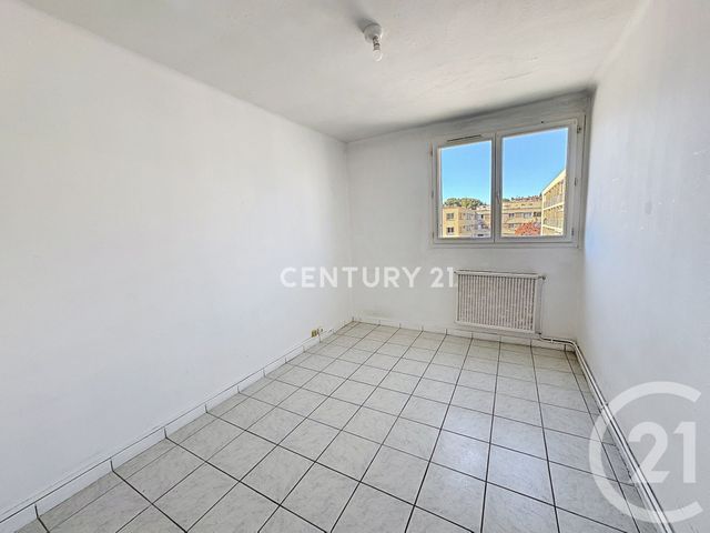 Appartement T3 &agrave; louer - 3 pi&egrave;ces - 59,32 m2 - Carnoux En Provence - 13 - PROVENCE-ALPES-COTE-D-AZUR