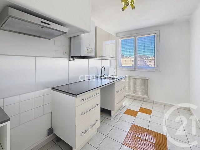 Appartement T3 &agrave; louer - 3 pi&egrave;ces - 59,32 m2 - Carnoux En Provence - 13 - PROVENCE-ALPES-COTE-D-AZUR