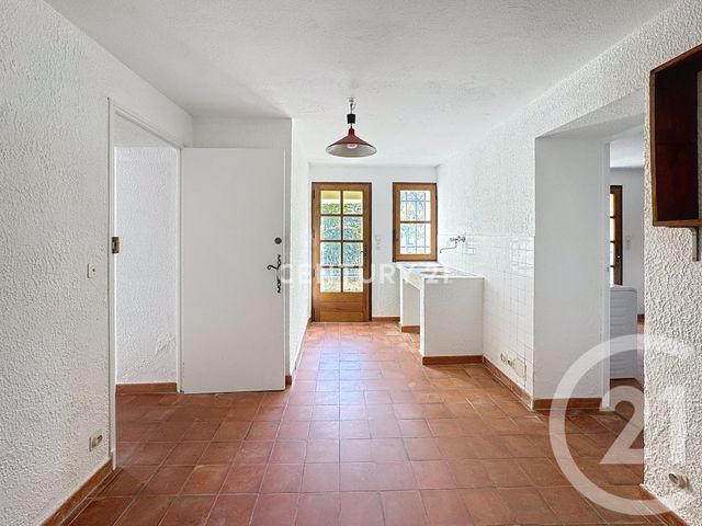 Maison &agrave; louer - 4 pi&egrave;ces - 167,79 m2 - Aubagne - 13 - PROVENCE-ALPES-COTE-D-AZUR