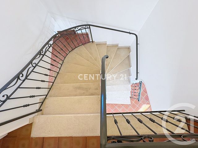 Maison &agrave; louer - 4 pi&egrave;ces - 167,79 m2 - Aubagne - 13 - PROVENCE-ALPES-COTE-D-AZUR