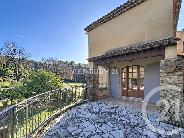 Maison &agrave; louer - 4 pi&egrave;ces - 167,79 m2 - Aubagne - 13 - PROVENCE-ALPES-COTE-D-AZUR