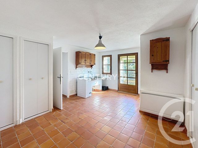 Maison &agrave; louer - 4 pi&egrave;ces - 167,79 m2 - Aubagne - 13 - PROVENCE-ALPES-COTE-D-AZUR