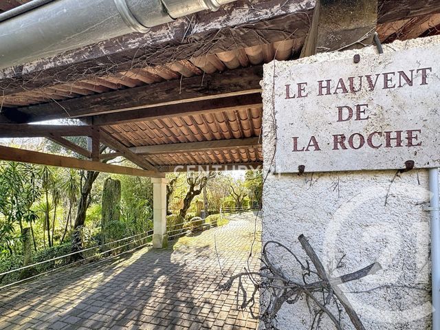 Maison &agrave; louer - 4 pi&egrave;ces - 167,79 m2 - Aubagne - 13 - PROVENCE-ALPES-COTE-D-AZUR