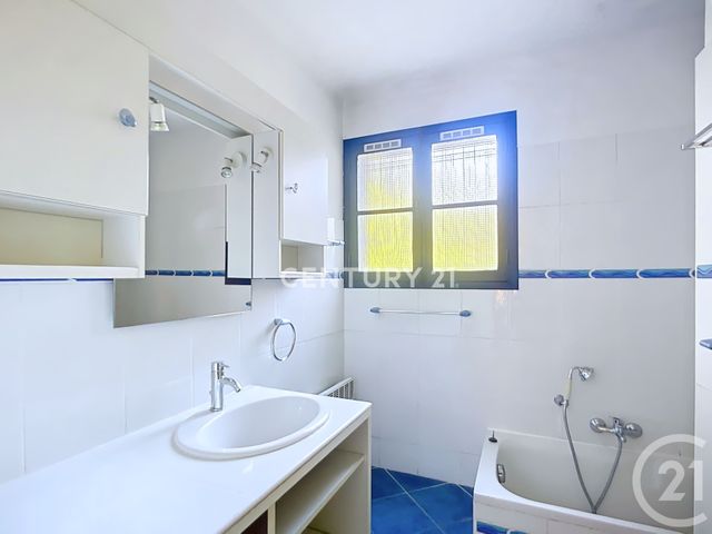 Maison &agrave; vendre - 4 pi&egrave;ces - 85,55 m2 - Cuges Les Pins - 13 - PROVENCE-ALPES-COTE-D-AZUR