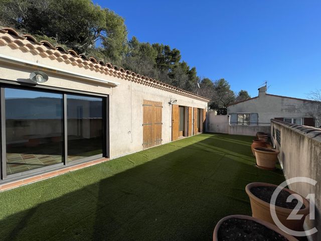 Maison à louer - 4 pièces - 94,05 m2 - Cuges Les Pins - 13 - PROVENCE-ALPES-COTE-D-AZUR