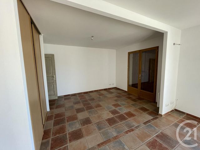 Maison à louer - 4 pièces - 94,05 m2 - Cuges Les Pins - 13 - PROVENCE-ALPES-COTE-D-AZUR