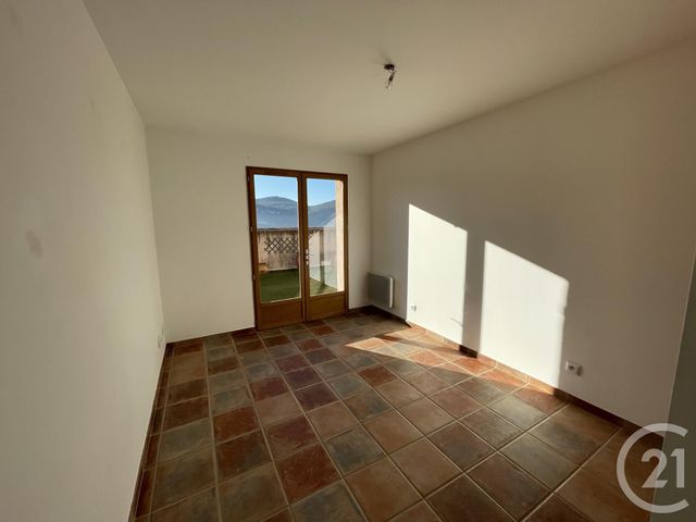 Maison à louer - 4 pièces - 94,05 m2 - Cuges Les Pins - 13 - PROVENCE-ALPES-COTE-D-AZUR