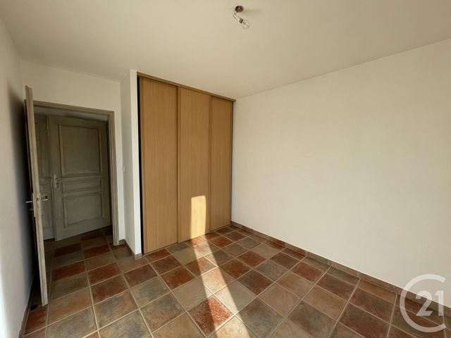 Maison à louer - 4 pièces - 94,05 m2 - Cuges Les Pins - 13 - PROVENCE-ALPES-COTE-D-AZUR