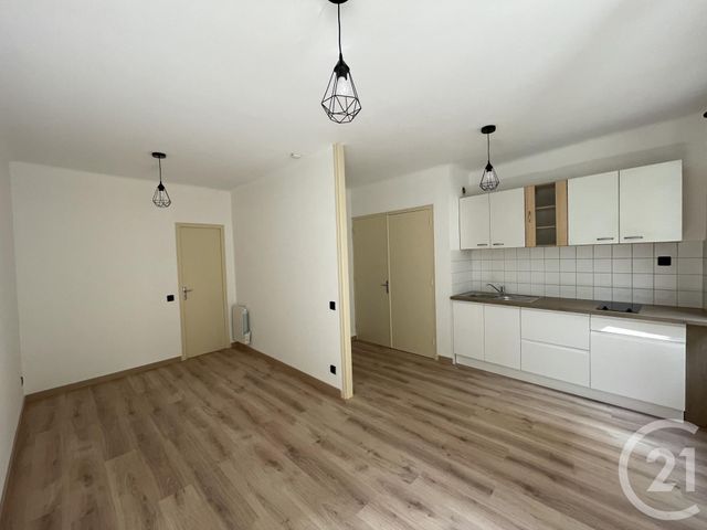 Appartement Studio &agrave; louer - 1 pi&egrave;ce - 24,24 m2 - Aubagne - 13 - PROVENCE-ALPES-COTE-D-AZUR