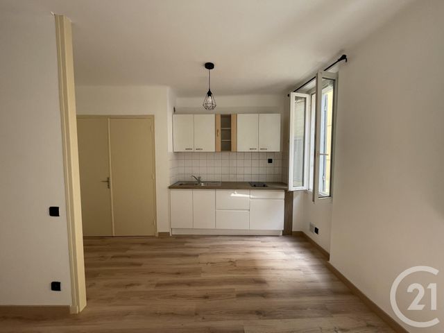 Appartement Studio &agrave; louer - 1 pi&egrave;ce - 24,24 m2 - Aubagne - 13 - PROVENCE-ALPES-COTE-D-AZUR