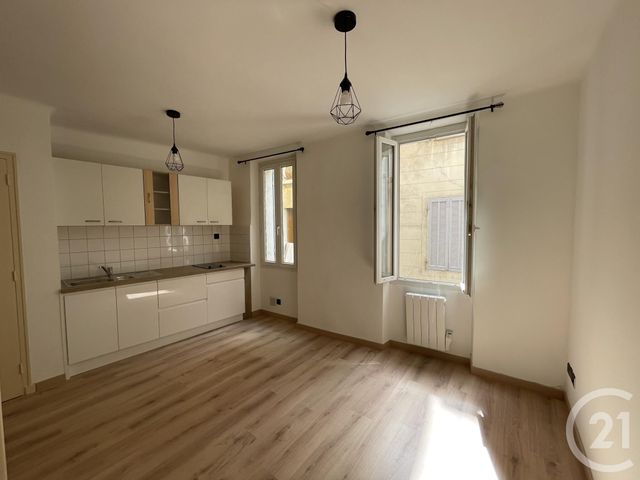 Appartement Studio &agrave; louer - 1 pi&egrave;ce - 24,24 m2 - Aubagne - 13 - PROVENCE-ALPES-COTE-D-AZUR