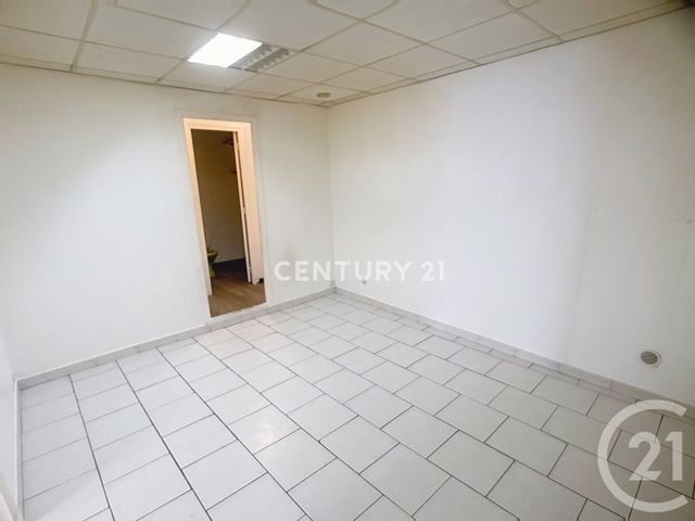 Local commercial à louer - 43.18 m2 - 13 - Bouches-du-Rhone