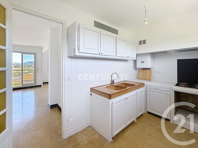 Appartement F3 &agrave; louer - 3 pi&egrave;ces - 63,53 m2 - Aubagne - 13 - PROVENCE-ALPES-COTE-D-AZUR