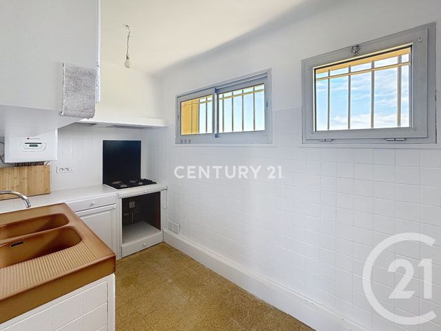 Appartement F3 &agrave; louer - 3 pi&egrave;ces - 63,53 m2 - Aubagne - 13 - PROVENCE-ALPES-COTE-D-AZUR