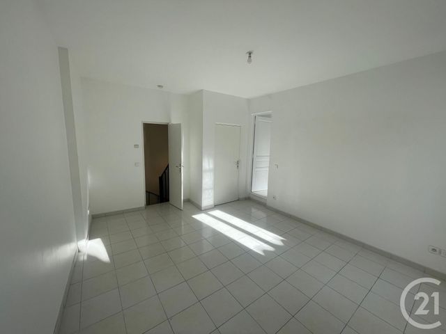 Appartement T2 &agrave; louer - 2 pi&egrave;ces - 42,11 m2 - Aubagne - 13 - PROVENCE-ALPES-COTE-D-AZUR