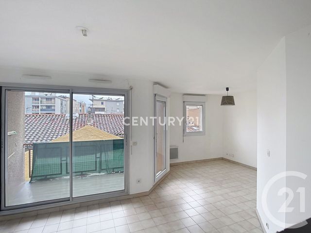 Appartement Studio &agrave; louer - 1 pi&egrave;ce - 27,09 m2 - Aubagne - 13 - PROVENCE-ALPES-COTE-D-AZUR