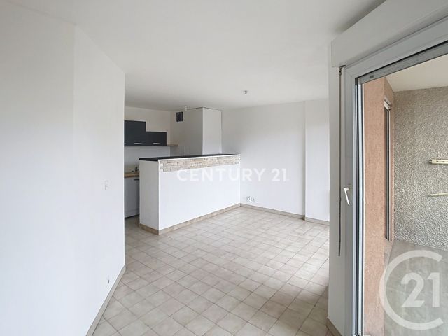 Appartement Studio &agrave; louer - 1 pi&egrave;ce - 27,09 m2 - Aubagne - 13 - PROVENCE-ALPES-COTE-D-AZUR