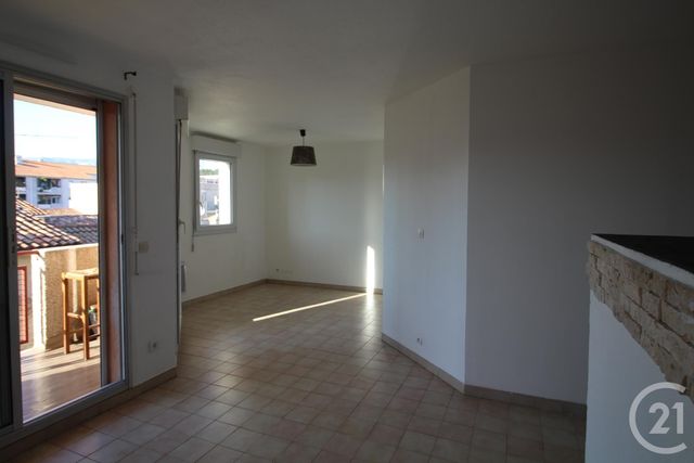 Appartement Studio &agrave; louer - 1 pi&egrave;ce - 27,09 m2 - Aubagne - 13 - PROVENCE-ALPES-COTE-D-AZUR