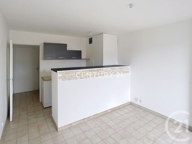 Appartement Studio &agrave; louer - 1 pi&egrave;ce - 27,09 m2 - Aubagne - 13 - PROVENCE-ALPES-COTE-D-AZUR