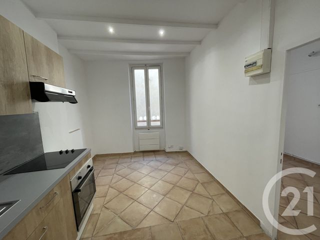 Appartement T1 &agrave; louer - 1 pi&egrave;ce - 23,12 m2 - Aubagne - 13 - PROVENCE-ALPES-COTE-D-AZUR