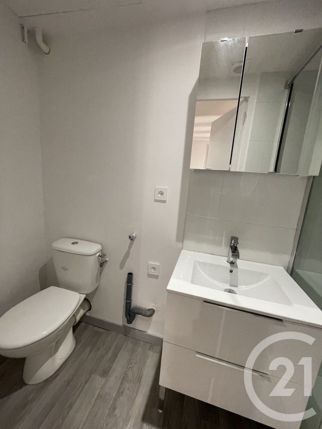 Appartement T1 &agrave; louer - 1 pi&egrave;ce - 23,12 m2 - Aubagne - 13 - PROVENCE-ALPES-COTE-D-AZUR
