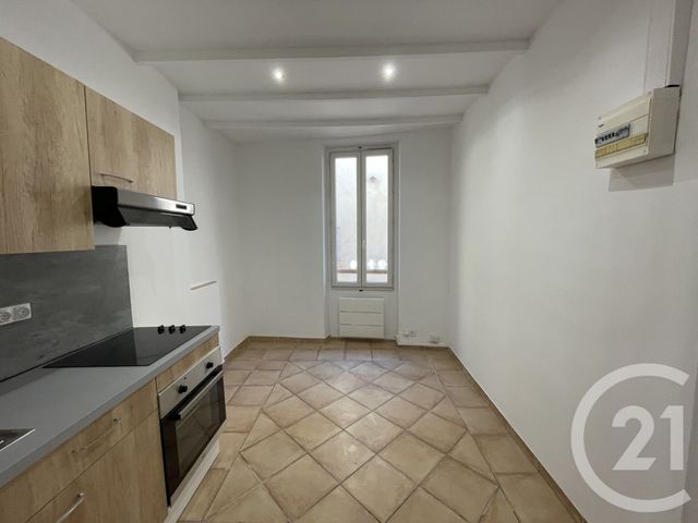 Appartement T1 &agrave; louer - 1 pi&egrave;ce - 23,12 m2 - Aubagne - 13 - PROVENCE-ALPES-COTE-D-AZUR