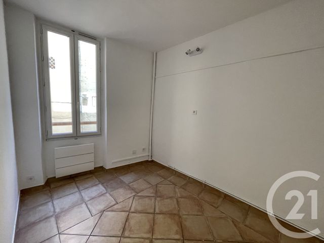 Appartement T1 &agrave; louer - 1 pi&egrave;ce - 23,12 m2 - Aubagne - 13 - PROVENCE-ALPES-COTE-D-AZUR