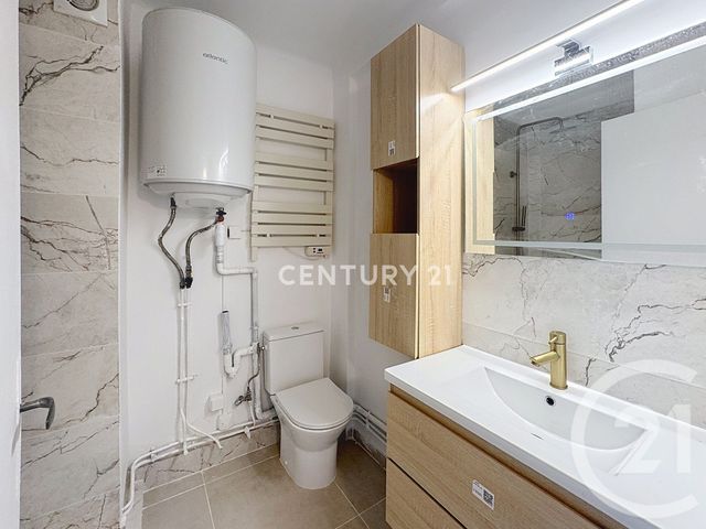 Appartement Studio &agrave; louer - 1 pi&egrave;ce - 26,28 m2 - Carnoux En Provence - 13 - PROVENCE-ALPES-COTE-D-AZUR