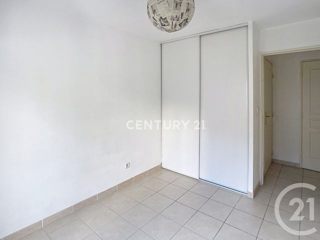 Appartement T2 &agrave; louer - 2 pi&egrave;ces - 41,72 m2 - Aubagne - 13 - PROVENCE-ALPES-COTE-D-AZUR