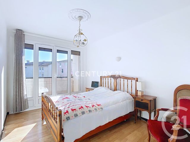 Appartement F3 &agrave; vendre - 3 pi&egrave;ces - 74,20 m2 - Aubagne - 13 - PROVENCE-ALPES-COTE-D-AZUR