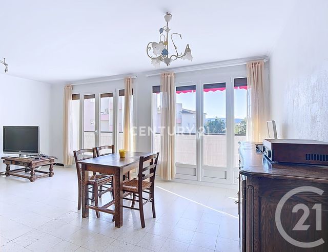 Appartement F3 &agrave; vendre - 3 pi&egrave;ces - 74,20 m2 - Aubagne - 13 - PROVENCE-ALPES-COTE-D-AZUR