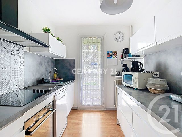 Appartement T3 &agrave; vendre - 4 pi&egrave;ces - 73,25 m2 - Aubagne - 13 - PROVENCE-ALPES-COTE-D-AZUR