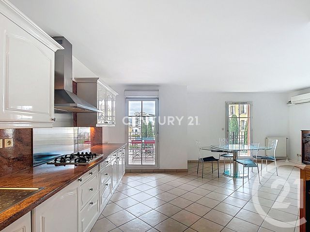Appartement F3 &agrave; vendre - 3 pi&egrave;ces - 67,43 m2 - Aubagne - 13 - PROVENCE-ALPES-COTE-D-AZUR