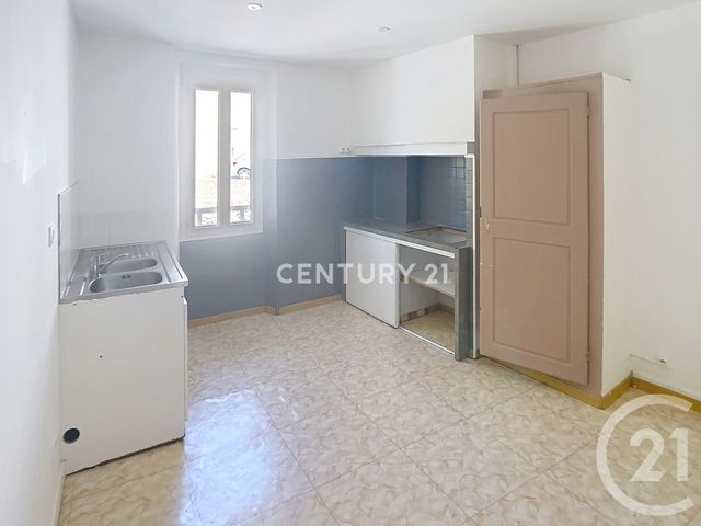 Appartement &agrave; louer - 3 pi&egrave;ces - 84,20 m2 - Aubagne - 13 - PROVENCE-ALPES-COTE-D-AZUR