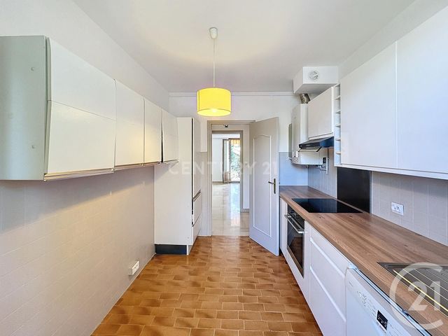 Appartement T4 &agrave; louer - 4 pi&egrave;ces - 76,26 m2 - Aubagne - 13 - PROVENCE-ALPES-COTE-D-AZUR