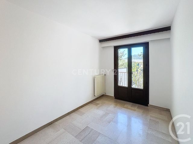Appartement T4 &agrave; louer - 4 pi&egrave;ces - 76,26 m2 - Aubagne - 13 - PROVENCE-ALPES-COTE-D-AZUR