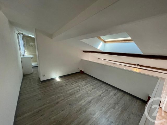 Appartement T2 &agrave; louer - 2 pi&egrave;ces - 39,72 m2 - Roquefort La Bedoule - 13 - PROVENCE-ALPES-COTE-D-AZUR