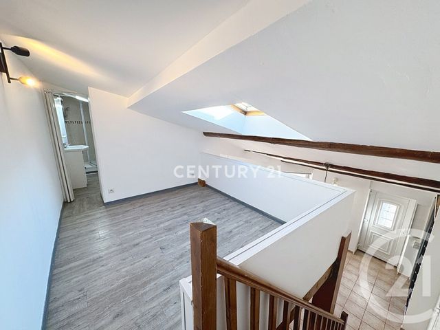 Appartement T2 &agrave; louer - 2 pi&egrave;ces - 39,72 m2 - Roquefort La Bedoule - 13 - PROVENCE-ALPES-COTE-D-AZUR