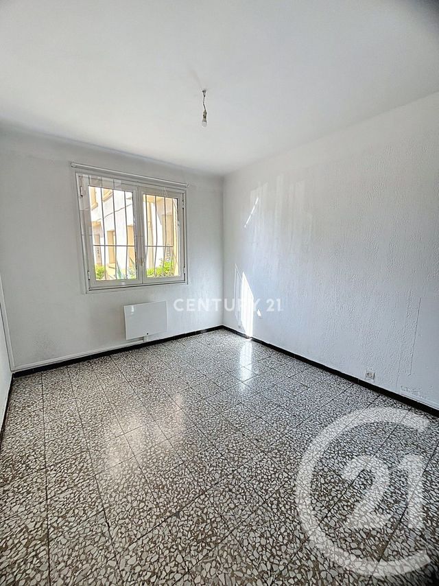 Appartement T2 &agrave; louer - 2 pi&egrave;ces - 40,61 m2 - Aubagne - 13 - PROVENCE-ALPES-COTE-D-AZUR